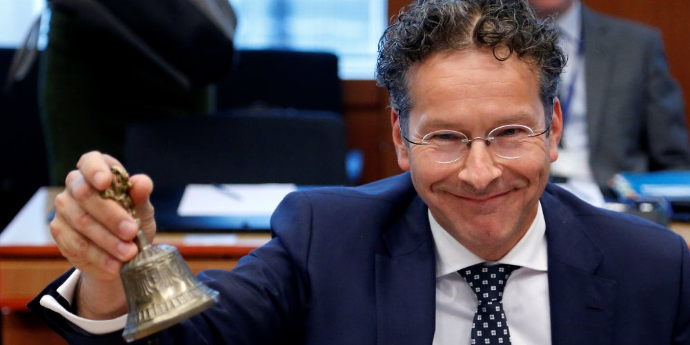 Απόφαση Eurogroup: Η Ελλάδα «αποικία» χρέους τουλάχιστον έως το 2060 – Μέτρα ελάφρυνσης το 2018 αν και εφόσον… – Η κυβέρνηση πανηγυρίζει γιατί ίσως κάποια στιγμή βγει στις αγορές